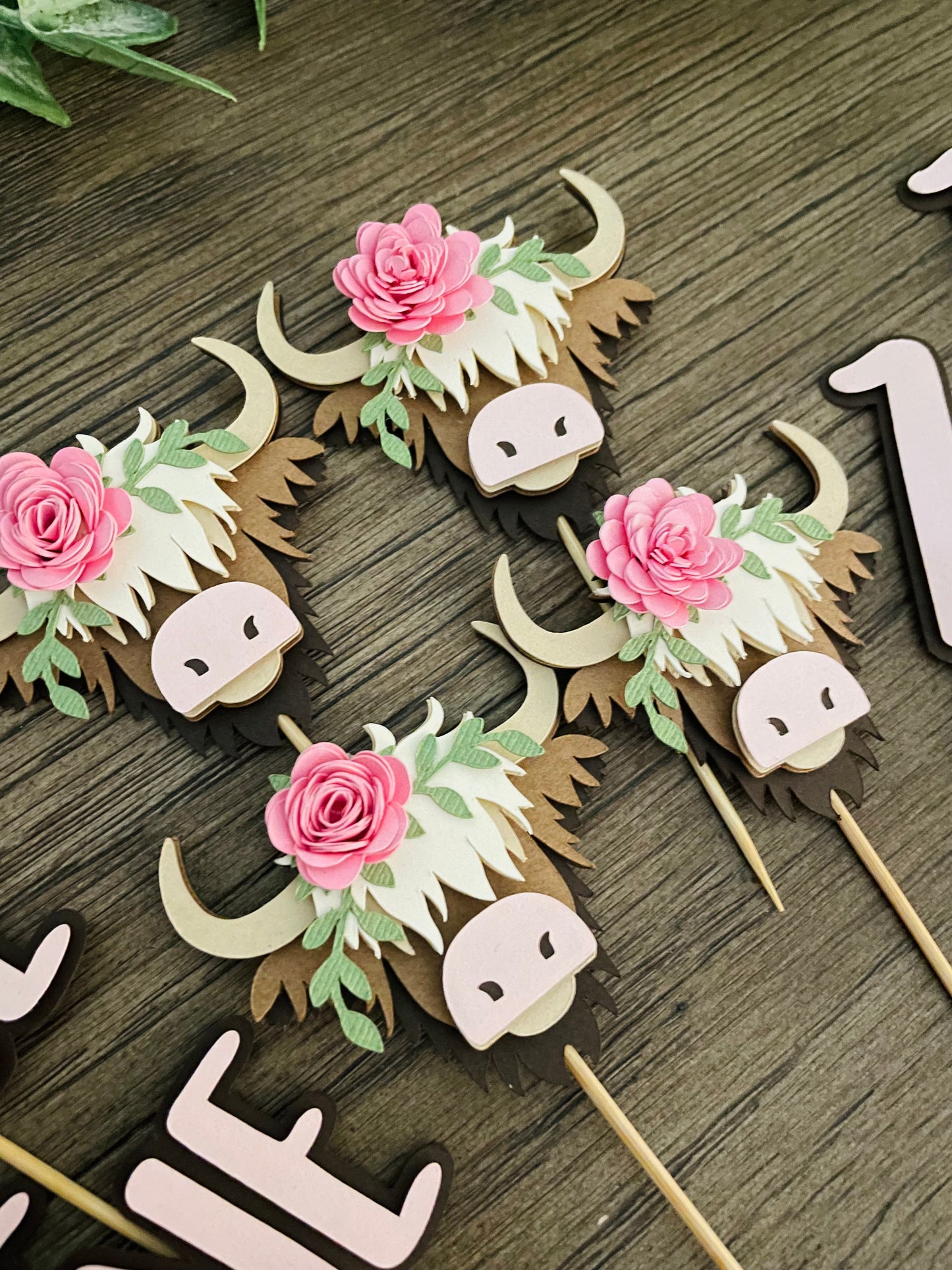 Highland Cow Cupcake Toppers