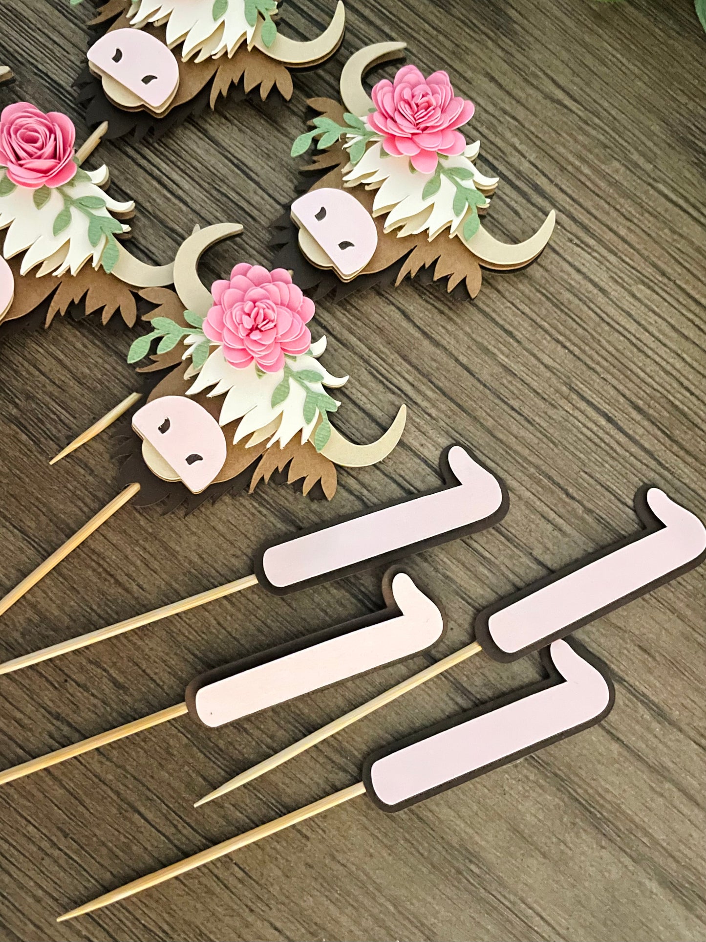 Highland Cow Cupcake Toppers