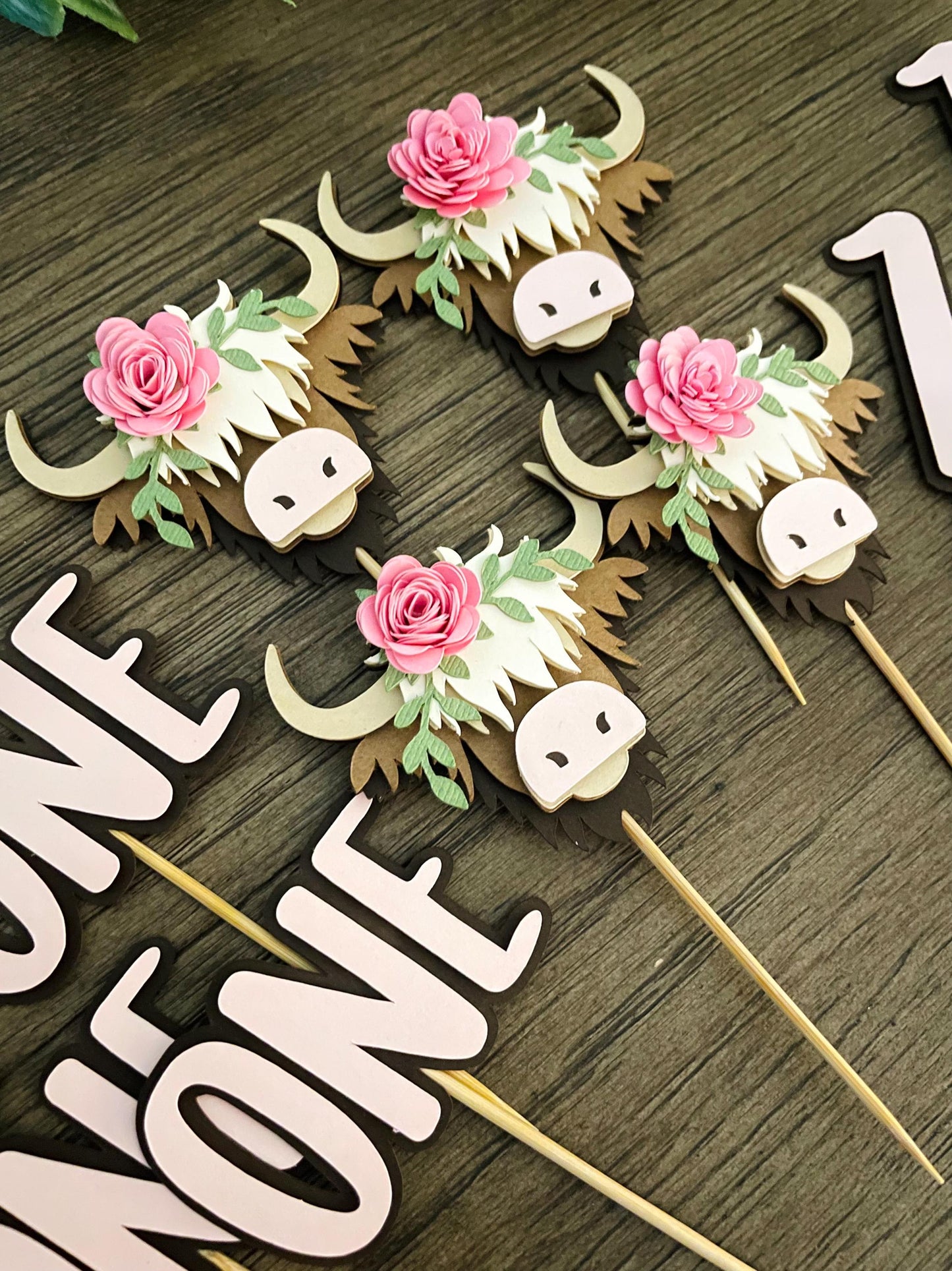 Highland Cow Cupcake Toppers